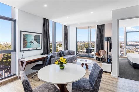 Meriton Suites Moscot: The Perfect Stay for Business and Leisure Travelers